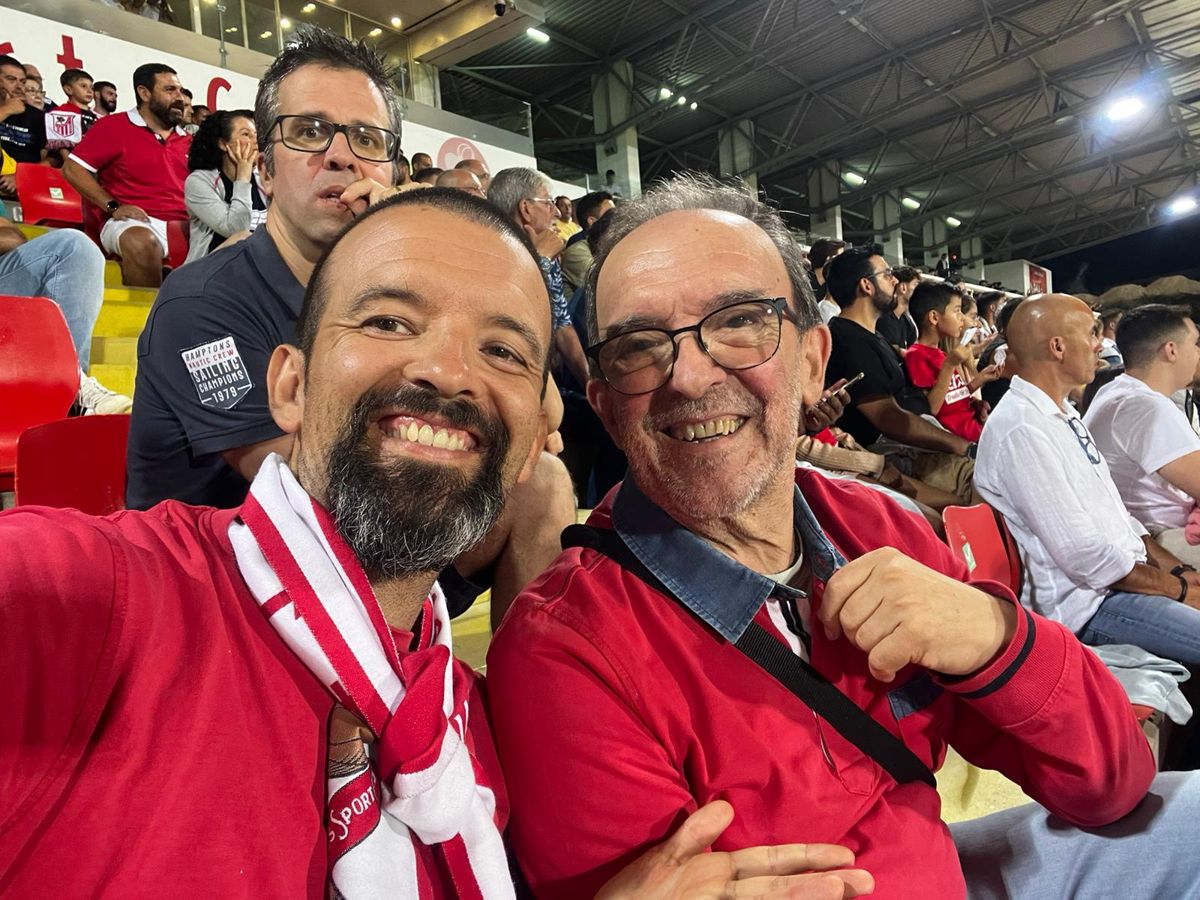FUI AO FUTEBOL...