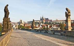 PONTE CARLOS - A bela Praga e o seu ex-libris