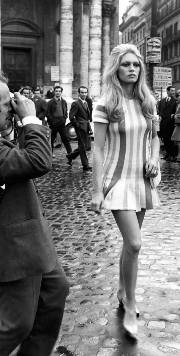 EMMANUELLE - o cinema erótico ou a sensual BRIGITE BARDOT