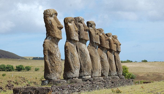 PÁSCOA-PÂQUES-EASTER                                        ISLA DE LA PASCUA