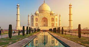 TAJ MAHAL                                                                                     -um monumento e uma história de Amor e de Dor