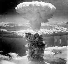HIROSHIMA, MEU AMOR  – 6  Agosto 1945        – a morte veio do azul do céu